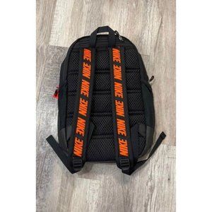 Nike Sportswear Essential Backpack